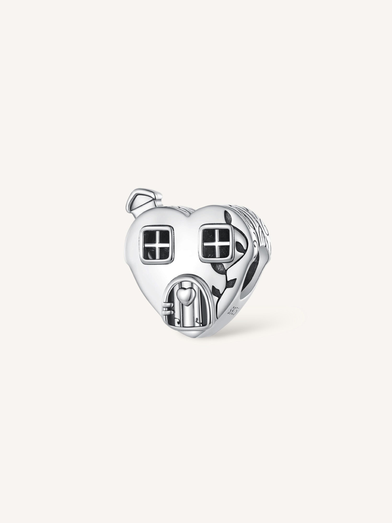 Charm casita con inscripción trasera we are family en plata de ley compatible Pandora.